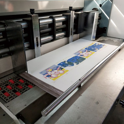 gewölbtes Kartonführungsalter, welches 5 die Farbe kerbt stempelschneidene Druckmaschine einzieht